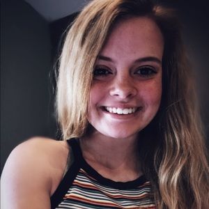 Meet your Posher, Abigail